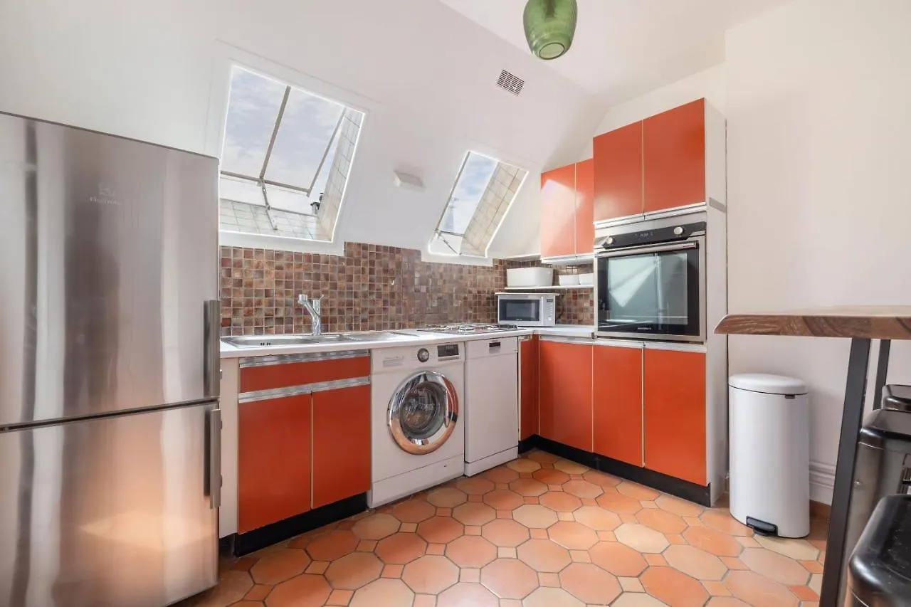 Renaissance Apartment Paris